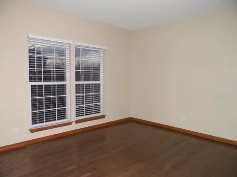 2016 Stafford St, Plainfield, IL 60586 photo 2