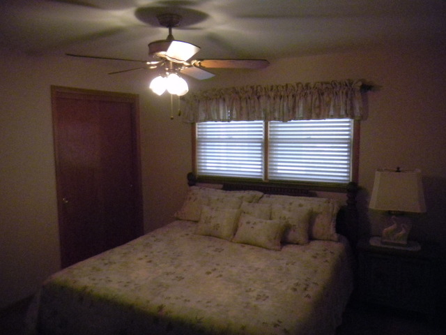 7339 N Oleander Ave, Chicago, IL 60631 photo 5