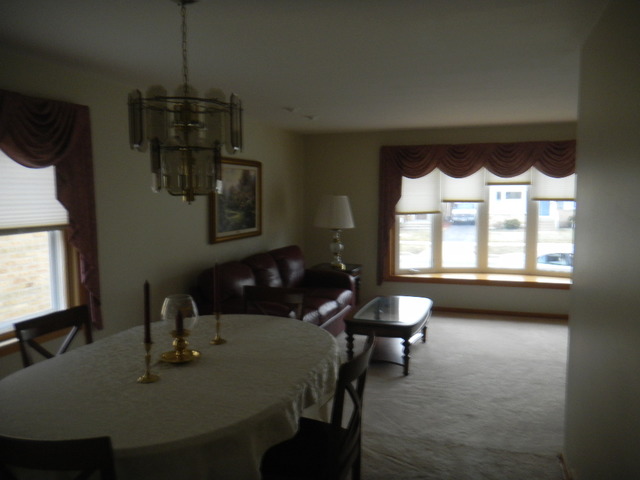 7339 N Oleander Ave, Chicago, IL 60631 photo 4