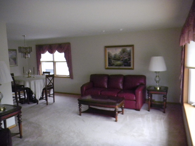 7339 N Oleander Ave, Chicago, IL 60631 photo 2