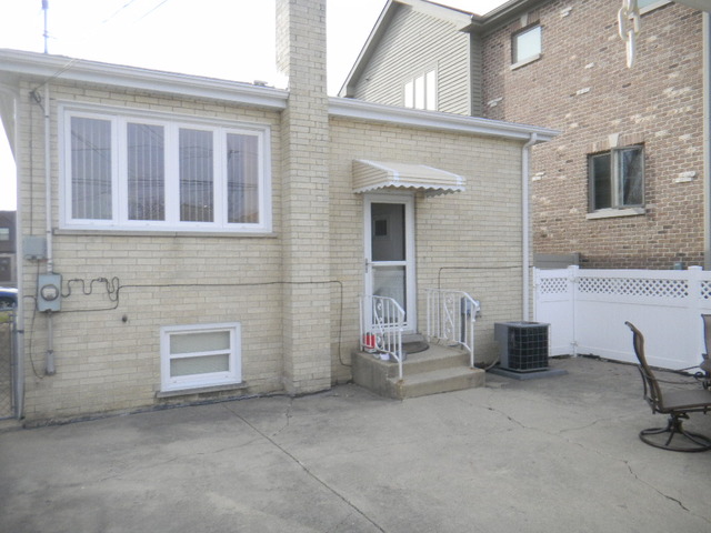 7339 N Oleander Ave, Chicago, IL 60631 photo 18