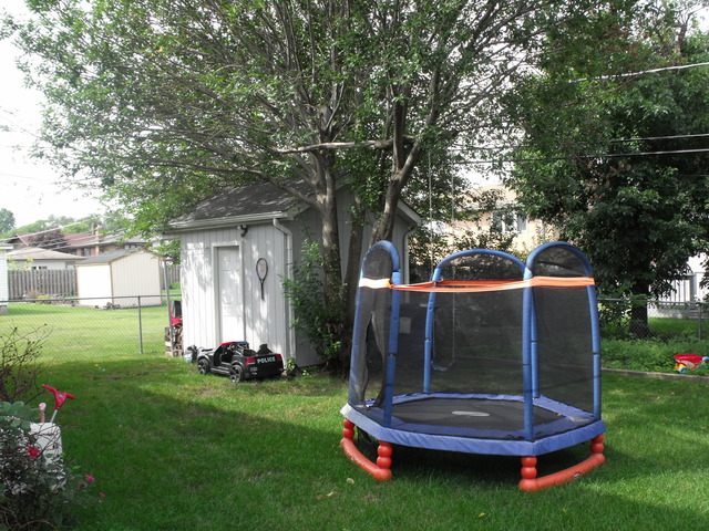 8414 S 78th Ave, Bridgeview, IL 60455 photo 2