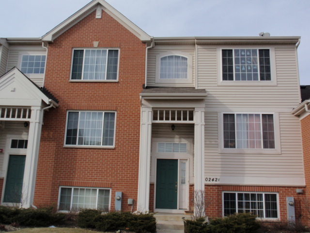 10242 Camden Ln #e, Bridgeview, IL 60455 photo 1