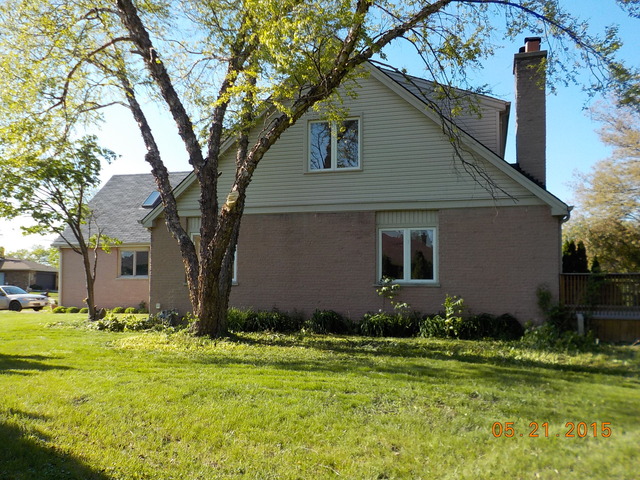239 S Radcliffe Ave, Des Plaines, IL 60016 photo 3
