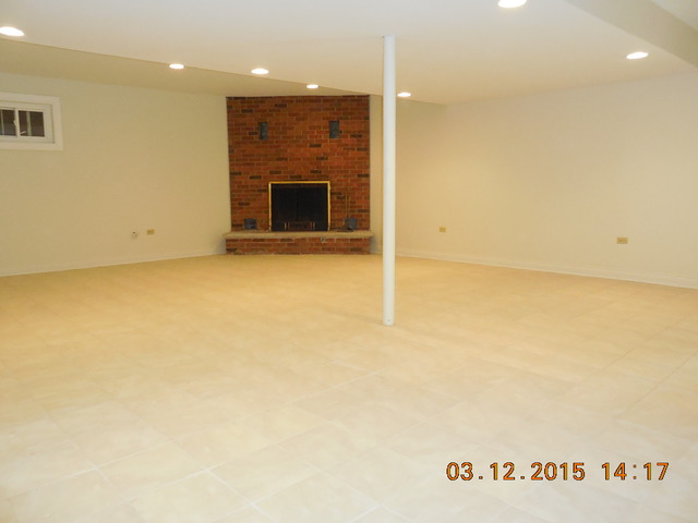 239 S Radcliffe Ave, Des Plaines, IL 60016 photo 10