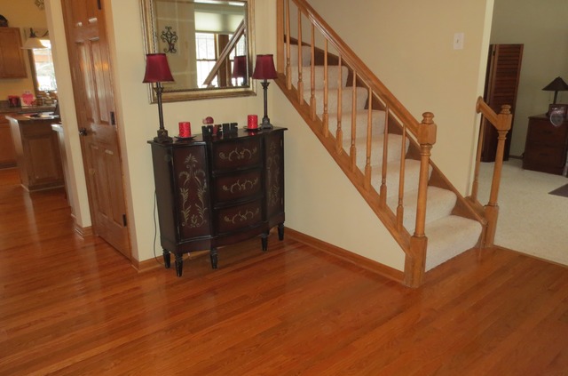 1216 Ardmore Dr, Cary, IL 60013 photo 2