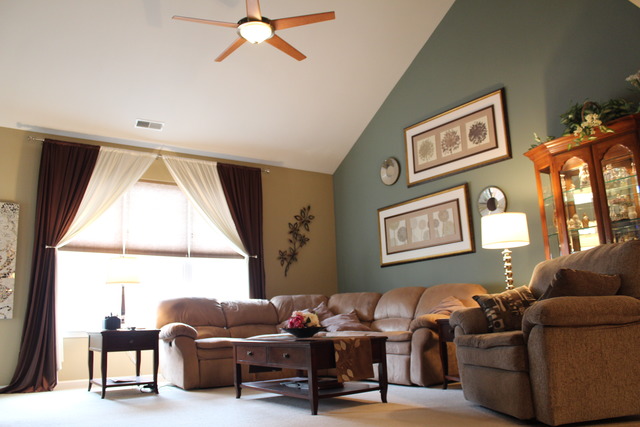 1013 Riviera Dr, Elgin, IL 60124 photo 3
