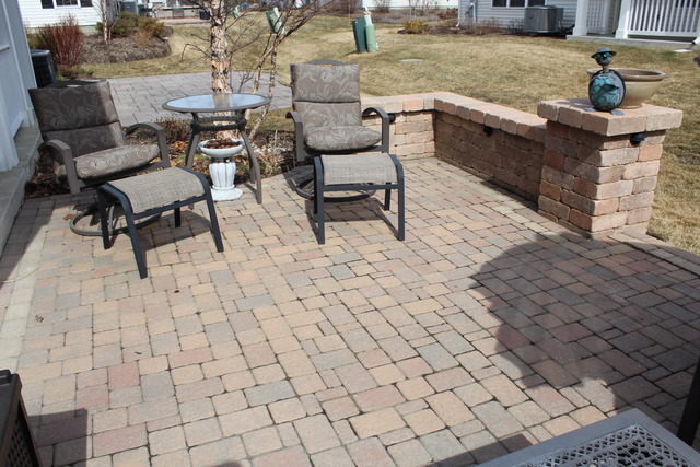 1013 Riviera Dr, Elgin, IL 60124 photo 7