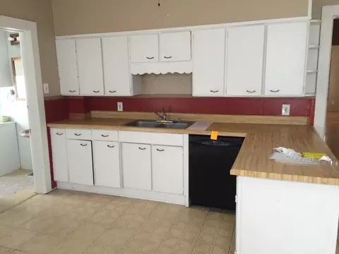 206 E Atkinson St, Sheffield, IL 61361 photo 5