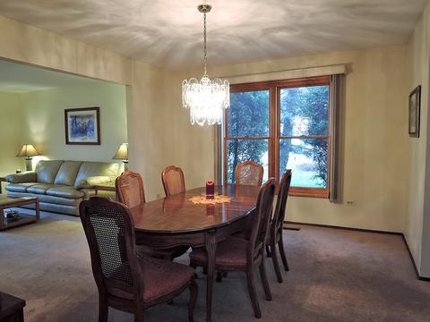 2307 Richmond Dr, Wheaton, IL 60189 photo 4