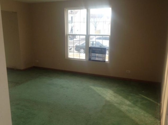 808 Symphony Dr, Aurora, IL 60504 photo 3