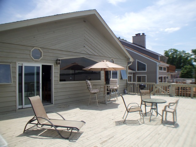 130 Eagle Point Rd, Fox Lake, IL 60020 photo 3