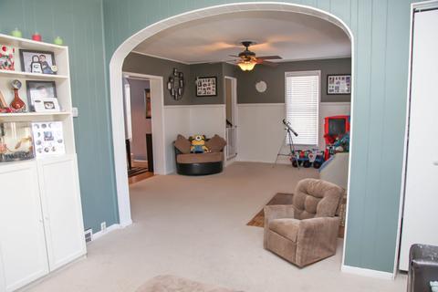 407 E Washington St, Morris, IL 60450 photo 4