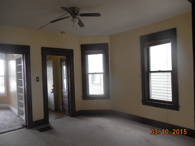 443-453 S Third Ave, Kankakee, IL 60901 photo 4