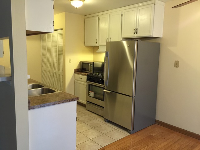 1679 Valley Forge Ct #c, Wheaton, IL 60189 photo 9