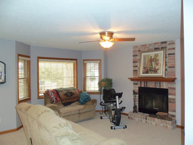 855 Michael Dr, Morris, IL 60450 photo 9