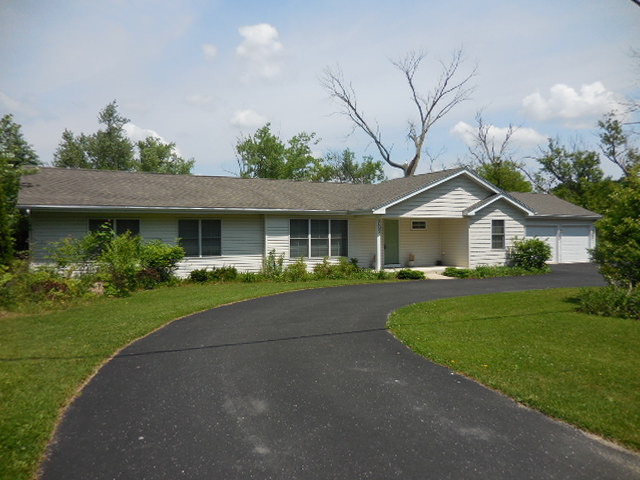 3653 Mill Rd, Cherry Valley, IL 61016 photo 1