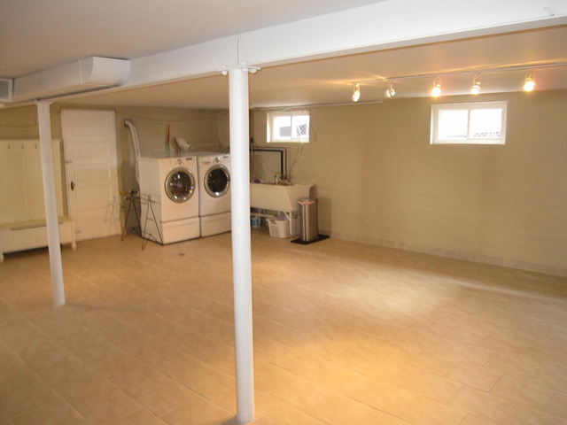 247 Bartram Rd, Riverside, IL 60546 photo 20
