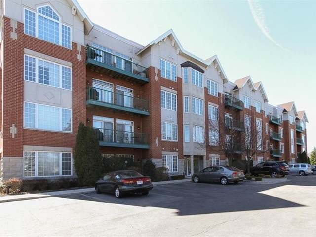 660 Mchenry Rd #108, Wheeling, IL 60090 photo 1
