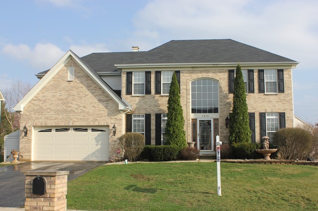 1433 Eastgate Ln, Bartlett, IL 60103 photo 1