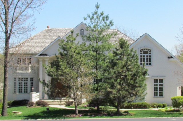 9465 Falling Waters West Dr, Willowbrook, IL 60527 photo 1
