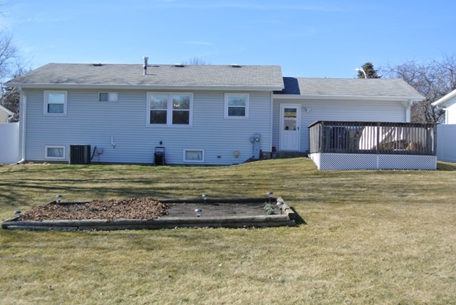 409 Cornell Ln, Elgin, IL 60123 photo 21