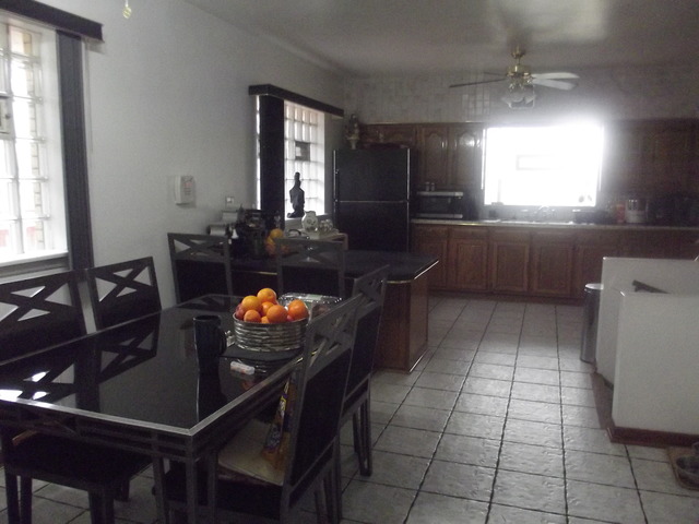 200 E 98th St, Chicago, IL 60628 photo 3