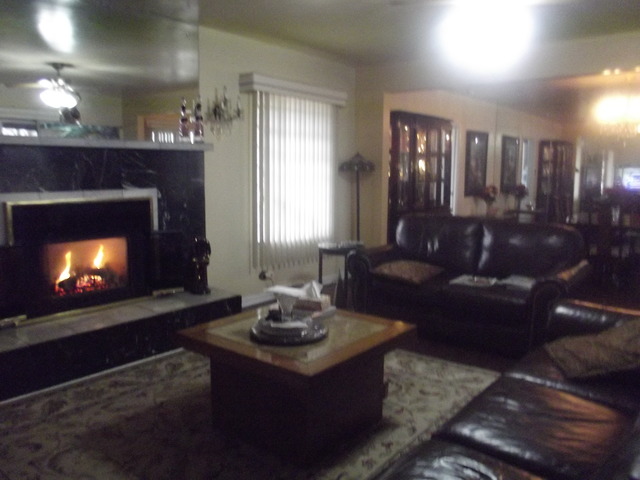 200 E 98th St, Chicago, IL 60628 photo 2