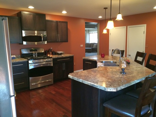 212 E 2nd St, Wyanet, IL 61379 photo 5