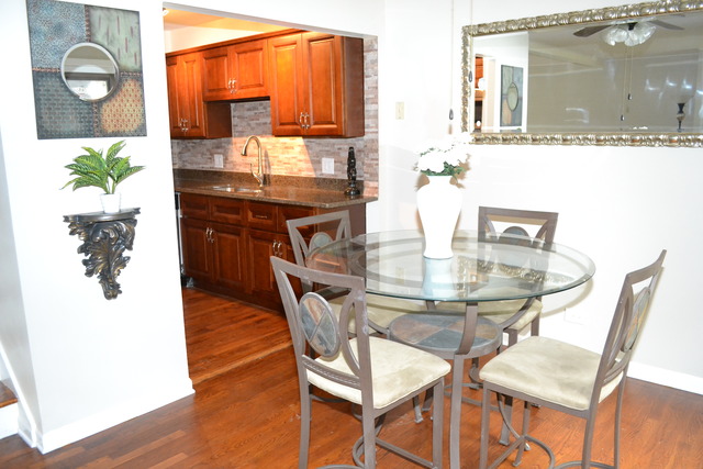 18 W175 Standish Ln, Villa Park, IL 60181 photo 7