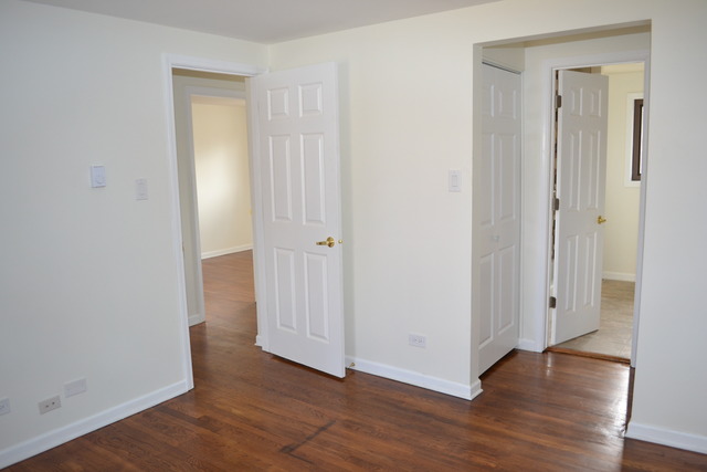 18 W175 Standish Ln, Villa Park, IL 60181 photo 16