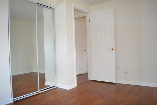 18 W175 Standish Ln, Villa Park, IL 60181 photo 17