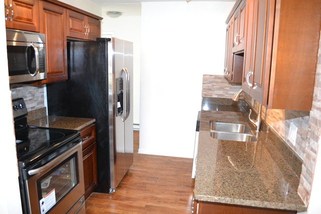 18 W175 Standish Ln, Villa Park, IL 60181 photo 9