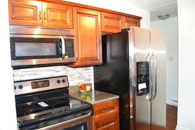 18 W175 Standish Ln, Villa Park, IL 60181 photo 10