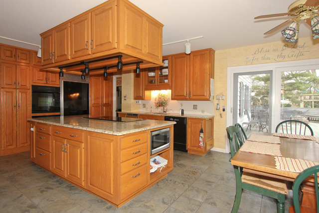 1410 Forest Ave, River Forest, IL 60305 photo 12