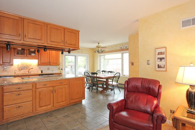 1410 Forest Ave, River Forest, IL 60305 photo 11