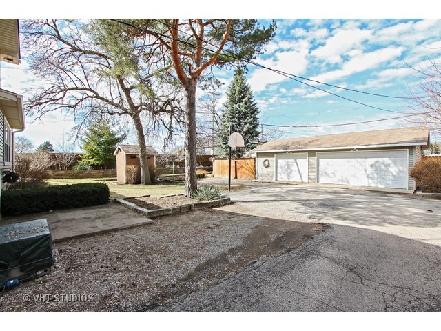 10 Cedar Dr, Wheeling, IL 60090 photo 7