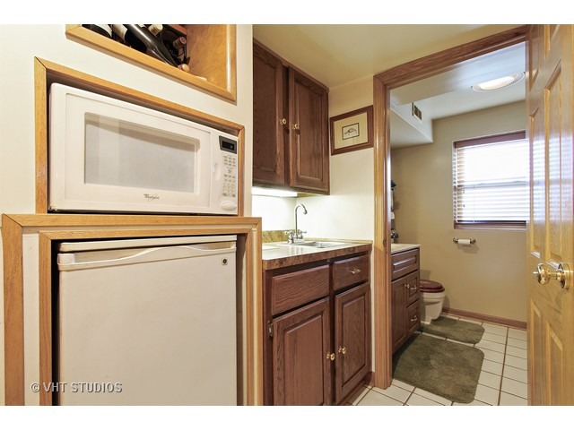 10 Cedar Dr, Wheeling, IL 60090 photo 10