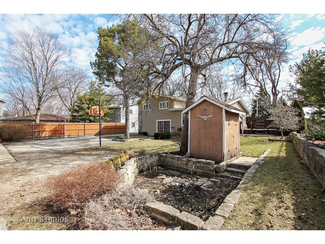 10 Cedar Dr, Wheeling, IL 60090 photo 9