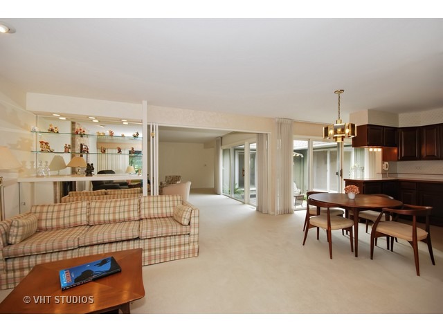 633 Burning Tree Ln, Naperville, IL 60563 photo 5