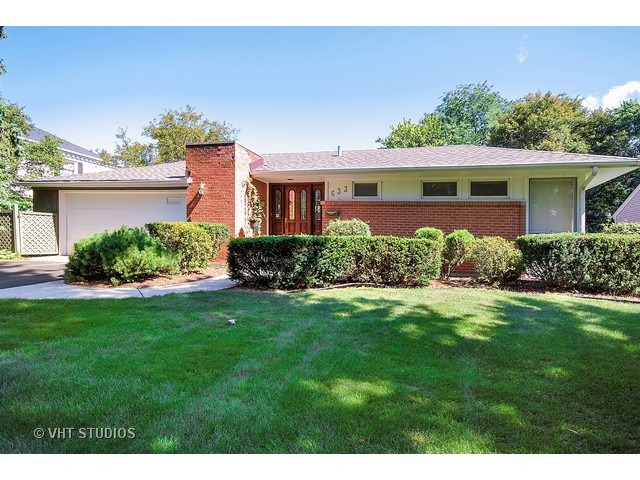 633 Burning Tree Ln, Naperville, IL 60563 photo 1