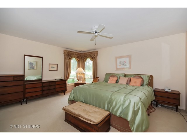 633 Burning Tree Ln, Naperville, IL 60563 photo 7