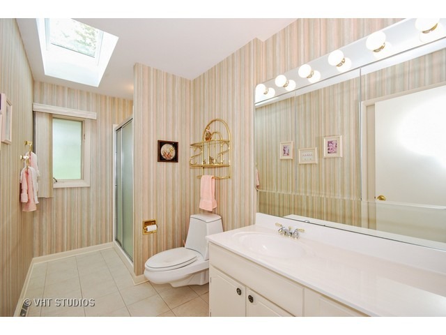 633 Burning Tree Ln, Naperville, IL 60563 photo 9