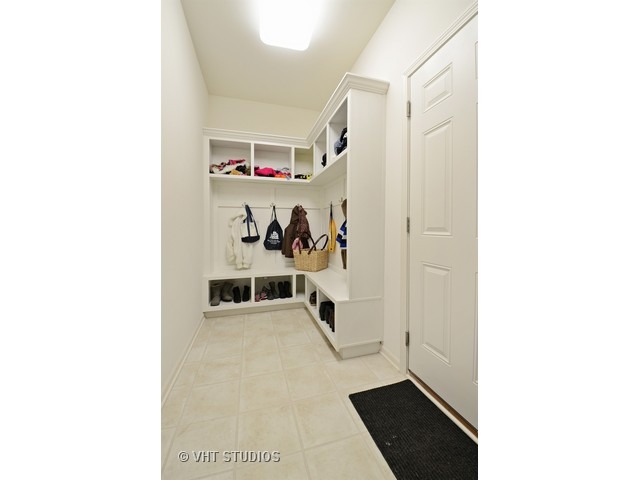 4130 Blake Ln, Glenview, IL 60026 photo 9