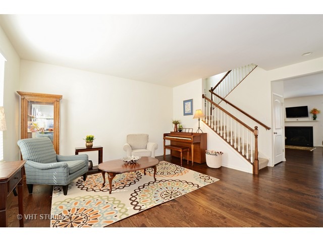 4130 Blake Ln, Glenview, IL 60026 photo 4