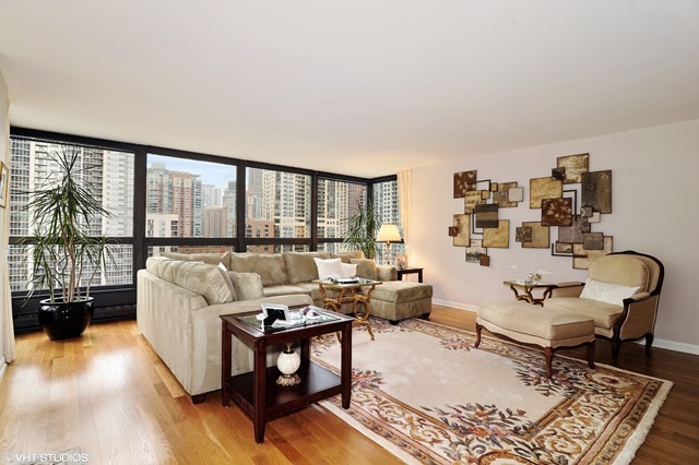 360 E Randolph St #805, Chicago, IL 60601 photo 4