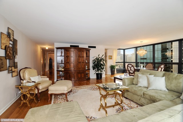 360 E Randolph St #805, Chicago, IL 60601 photo 5