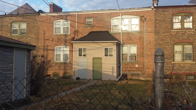 11443 S Champlain Ave, Chicago, IL 60628 photo 2