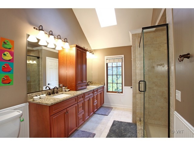 72 Hawkins Cir, Wheaton, IL 60189 photo 19