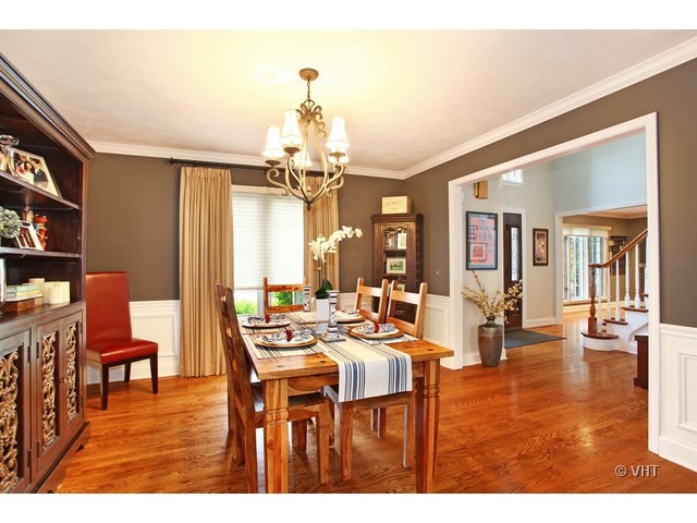 72 Hawkins Cir, Wheaton, IL 60189 photo 7